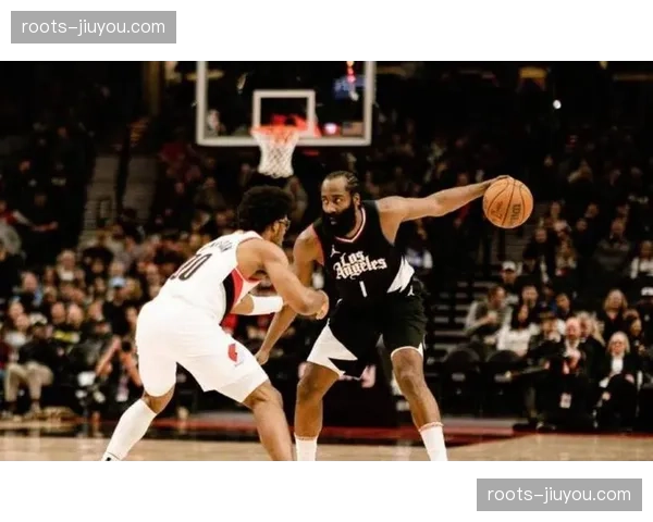 老鹰麦科勒姆成防守最弱一环 面对尼克斯内线压力巨大